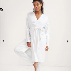 Hatch Maternity Soft Cream Wrap Robe